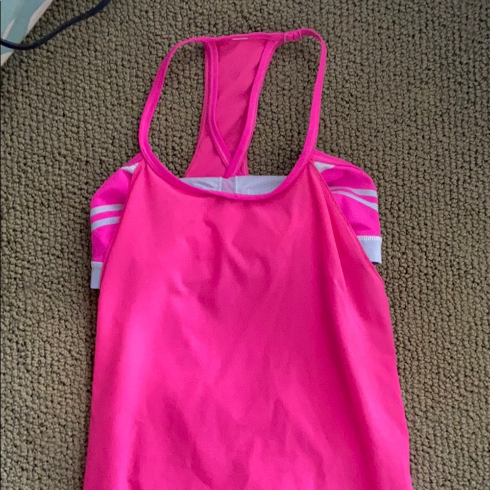 Lululemon workout top